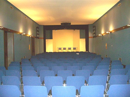 La sala convegni della Fondazione Rubini